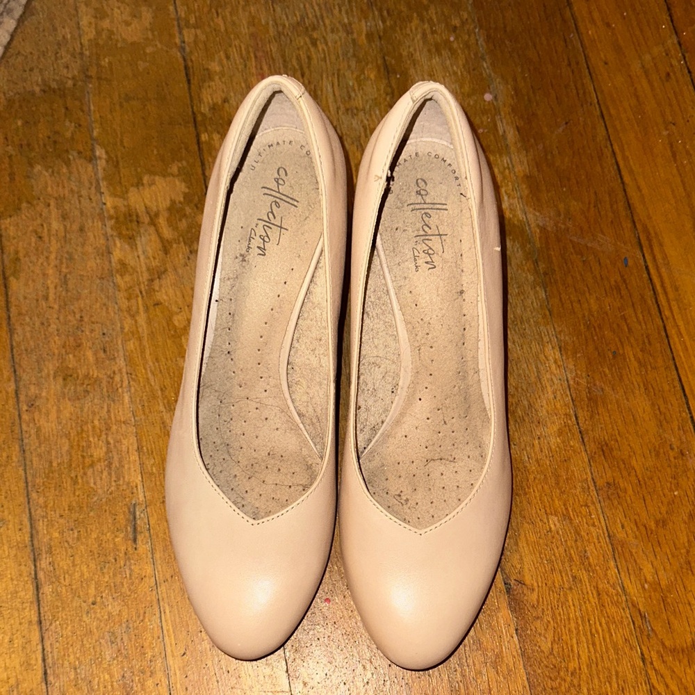 Clarks Women's Cream Heels